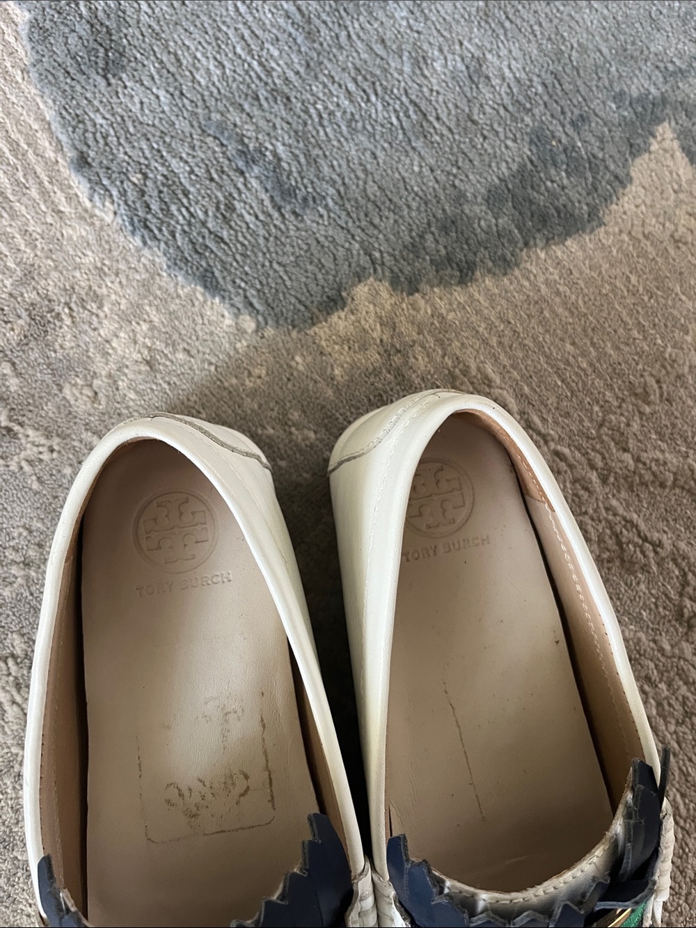 Tory Burch Cream Leather Loafers with Navy Kiltie and Green Stripe - Picture 2 of 7